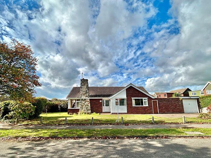 3 Bedroom Detached Bungalow For Sale In Marine Close, Gorleston, NR31