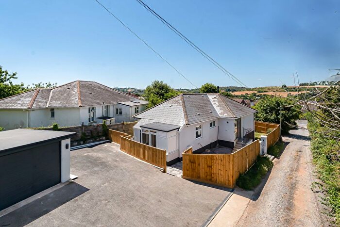 3 Bedroom Detached Bungalow For Sale In Furzedown Road, Kingskerswell, TQ12