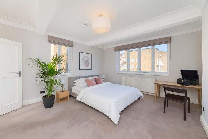 Studio To Rent In Seymour Street, London, W1H