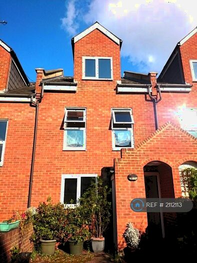 4 Bedroom Terraced House To Rent In Mayfield Road, London, N8