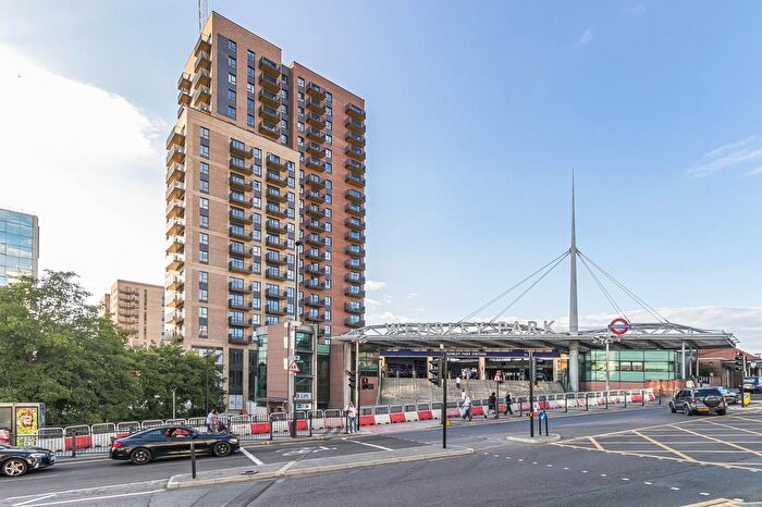 2 Bedroom Flat To Rent In Brook Avenue, London, HA9