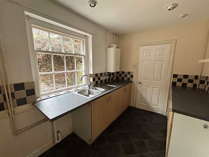 2 Bedroom Semi-Detached Bungalow For Sale In Upgate, Louth, Lincolnshire, LN11
