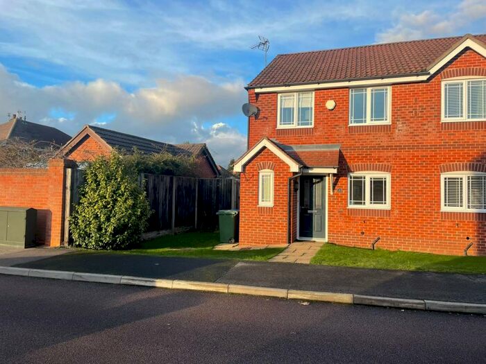 3 Bedroom Semi-Detached House To Rent In St. James Gardens, Mansfield Woodhouse, NG19