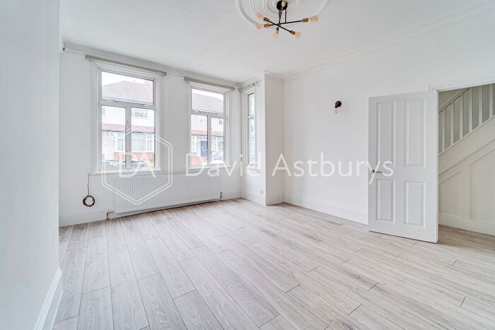 3 Bedroom Terraced House To Rent In Boundary Road, Turnpike Lane, London, N22