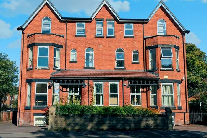 2 Bedroom Flat To Rent In Barlow Moor Road, Didsbury, Manchester, M20