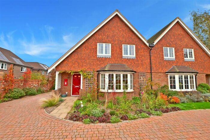 3 Bedroom Semi-Detached House For Sale In Lavender Fields, Isfield, Uckfield, East Sussex TN22