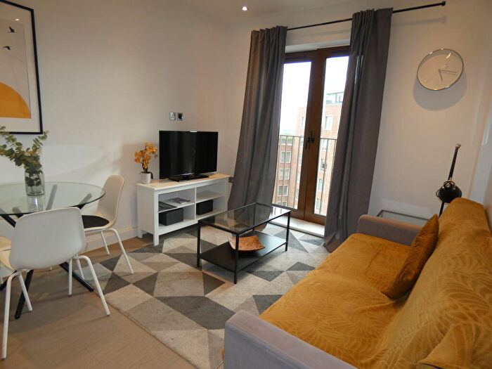 1 Bedroom Flat To Rent In Grosvenor Road, St. Albans, AL1