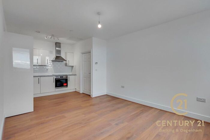 2 Bedroom Flat To Rent In Wakering Road, Barking, IG11