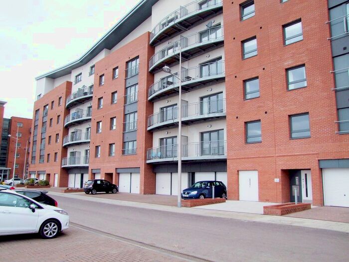 2 Bedroom Flat To Rent In Gourlay Yard, Dundee, DD1