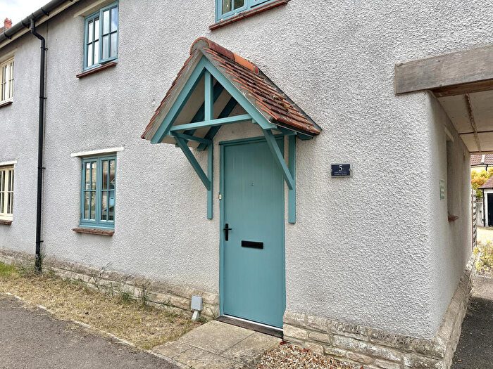 3 Bedroom Terraced House For Sale In Fennel Road, Mere, BA12