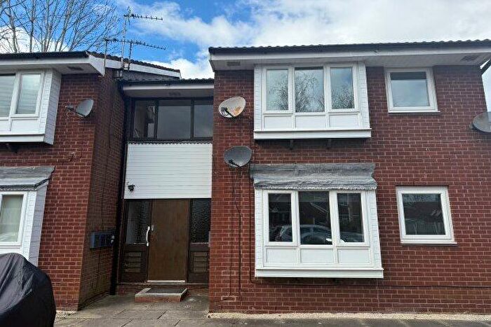 Studio To Rent In Dove Close, Warrington, WA3