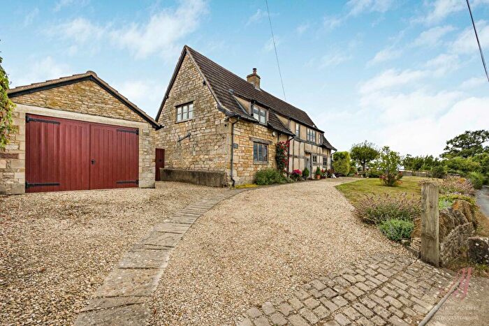 3 Bedroom Cottage For Sale In Styles Lane, Harescombe, Gloucestershire, GL4