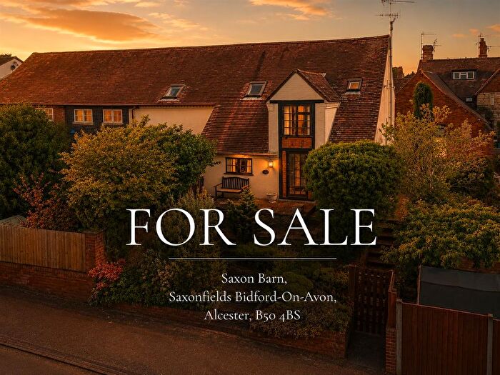 3 Bedroom Barn Conversion For Sale In Saxonfields, Bidford-On-Avon, Alcester, B50