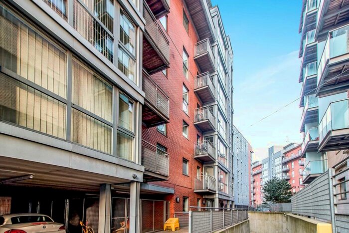 2 Bedroom Apartment To Rent In City Road East, Manchester, M15