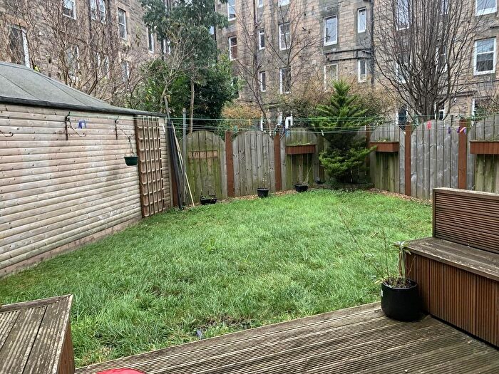 1 Bedroom Flat To Rent In /, Dalgety Road, Edinburgh, EH7