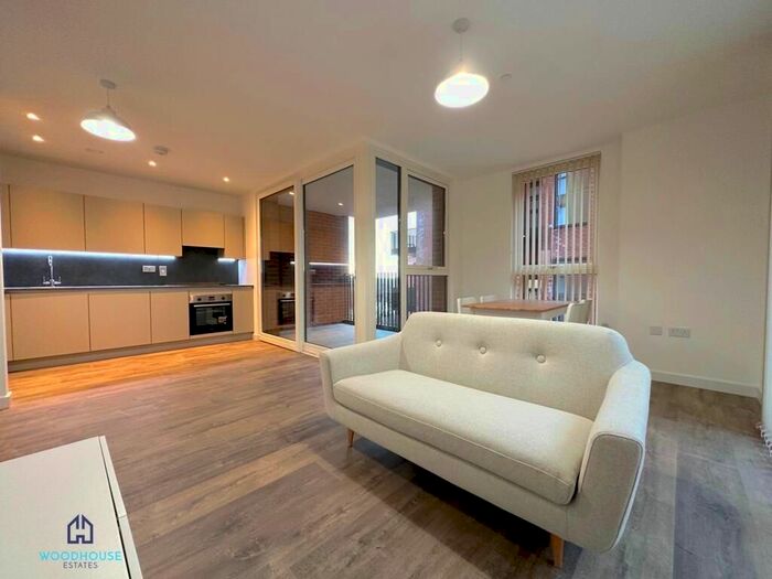 2 Bedroom Flat To Rent In Shearwater Drive, London, NW9