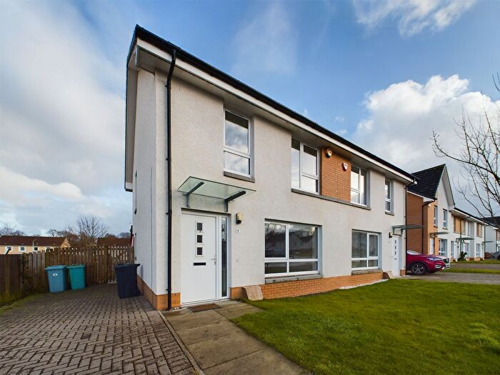 3 Bedroom Semi-Detached House To Rent In Rosewood Gardens, Uddingston, North Lanarkshire, G71