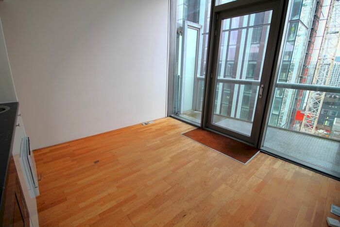 1 Bedroom Flat To Rent In Greengate, Salford, M3