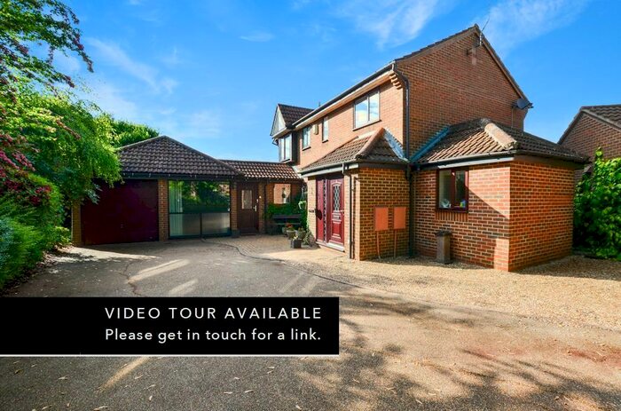 4 Bedroom Detached House For Sale In Watermead, Bar Hill, Cambridge, CB23