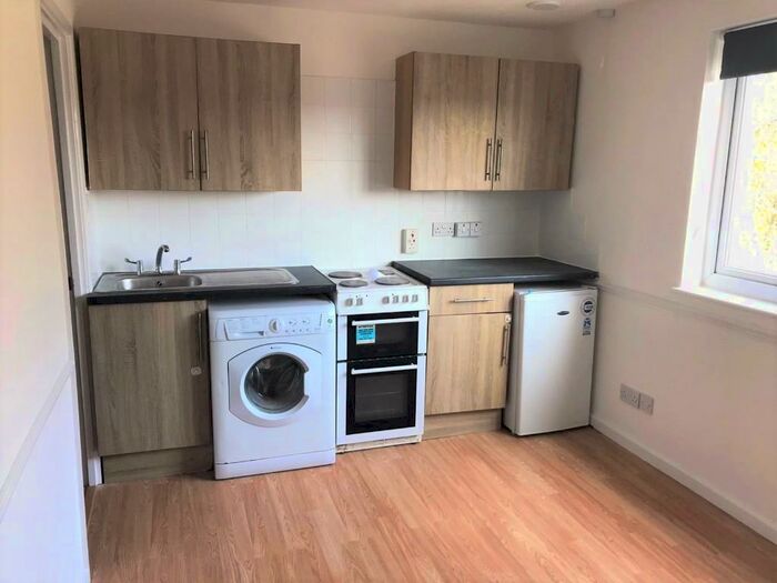 1 Bedroom Flat To Rent In Tangmere Drive, Cardiff(City), CF5