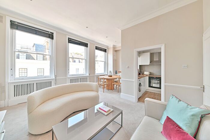 2 Bedroom Flat For Sale In Ovington Gardens, London, SW3