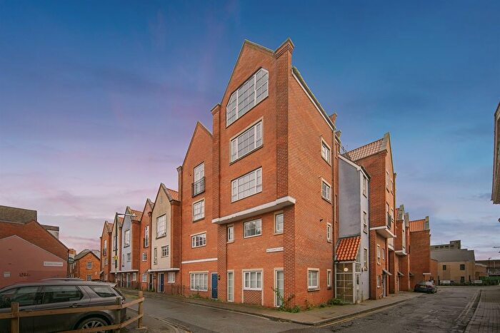 2 Bedroom Flat For Sale In Turret Lane, Ipswich, IP4