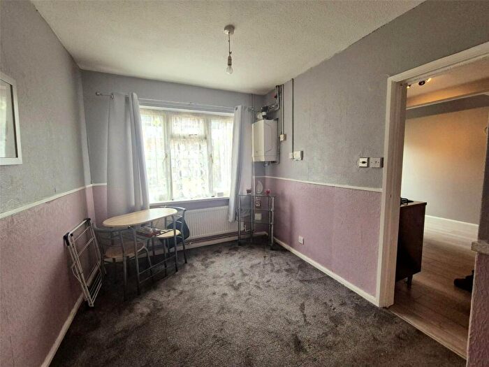 3 Bedroom Terraced House For Sale In Arnside Road, Nottingham, Nottinghamshire, NG5