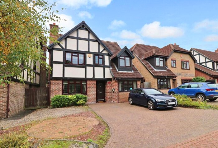 4 Bedroom Detached House For Sale In Elliot Rise, Hedge End, SO30