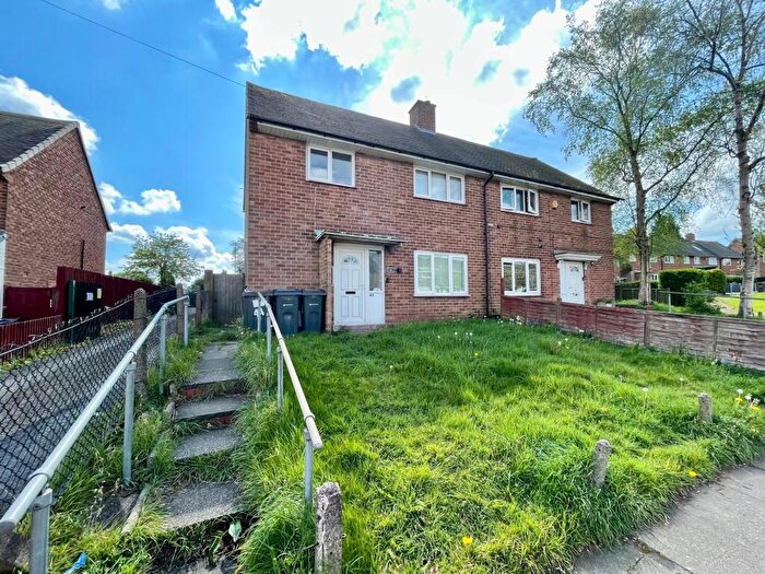 3 Bedroom House To Rent In Kitwell Lane, B32