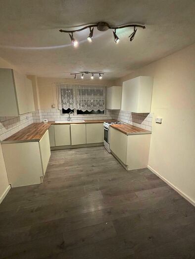 3 Bedroom House To Rent In Harlech Close, Bransholme, Hull, HU7