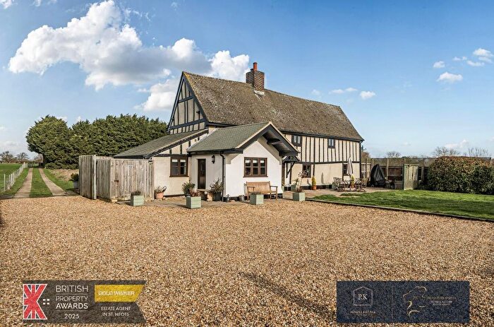 4 Bedroom Detached House For Sale In Moat Cottage, The Lane, Wyboston, MK44