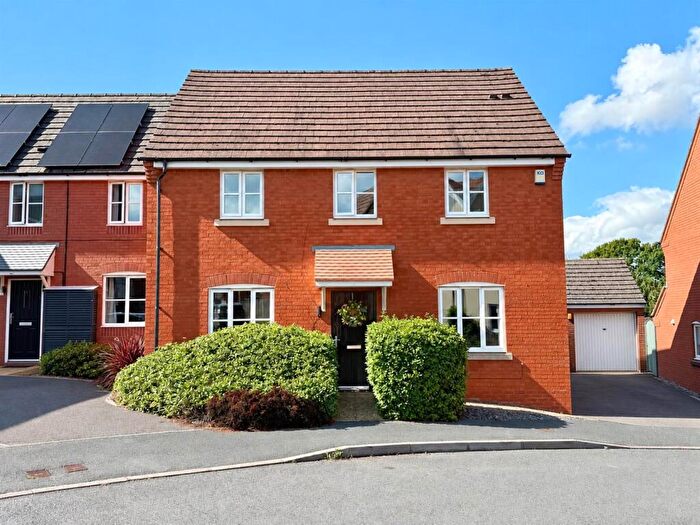 4 Bedroom End Of Terrace House For Sale In Thoresby Drive, Hereford, HR2