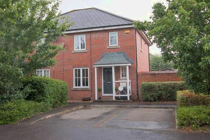 3 Bedroom Semi-Detached House To Rent In Ordnance Way, Marchwood, Southampton, SO40