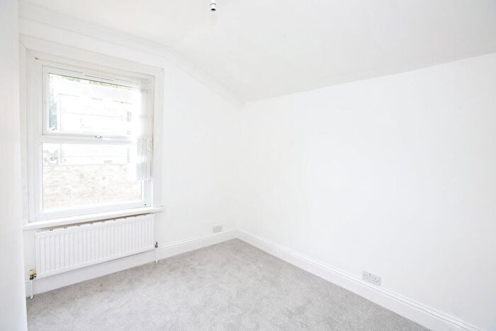 4 Bedroom Terraced House To Rent In Poulett Road, London, E6