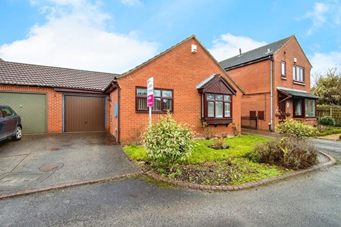 2 Bedroom Bungalow For Sale In Burr Tree Drive, Leeds, LS15