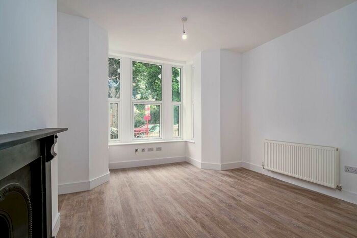 1 Bedroom Apartment To Rent In Connaught Avenue, Mutley Plain, Plymouth, PL4