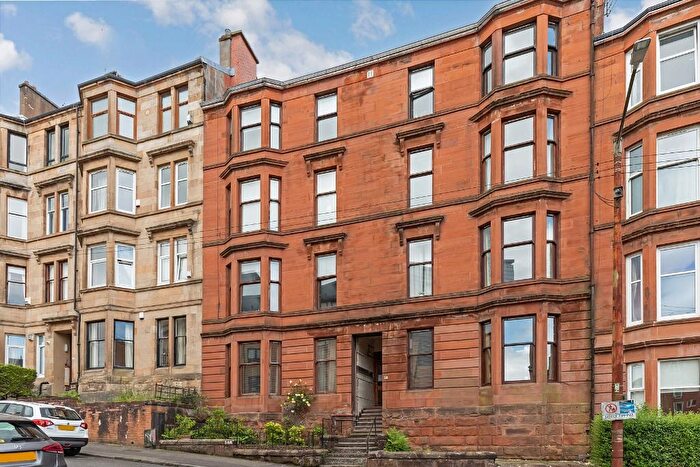 2 Bedroom Flat To Rent In Oban Drive, Glasgow, G20