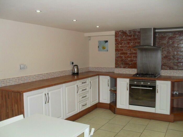 2 Bedroom Flat To Rent In Bairstow Street, Preston, PR1