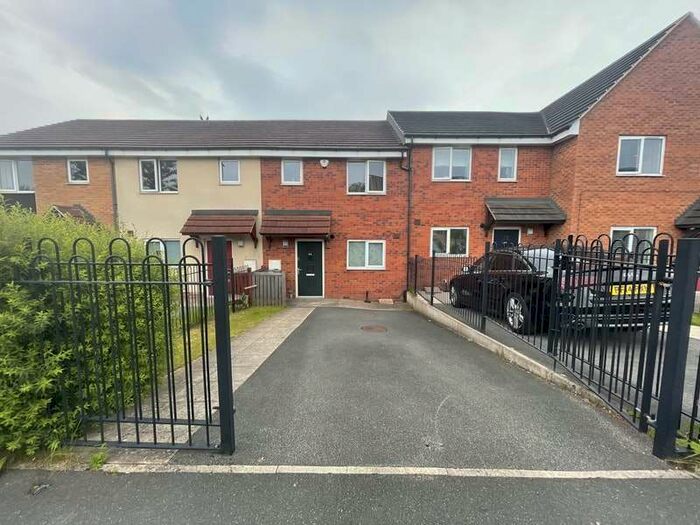2 Bedroom Terraced House For Sale In Hayburn Road, Batley, West