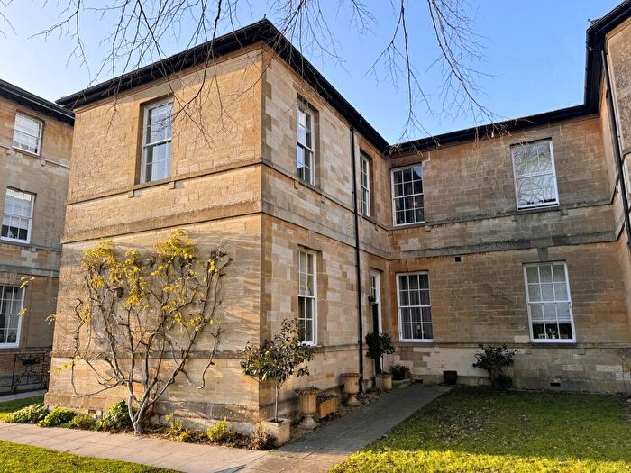 2 Bedroom Terraced House For Sale In Thomas Wyatt Road, Devizes, SN10