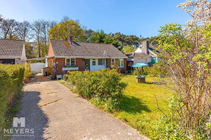 3 Bedroom Detached Bungalow For Sale In Bransgore Gardens, Bransgore, BH23