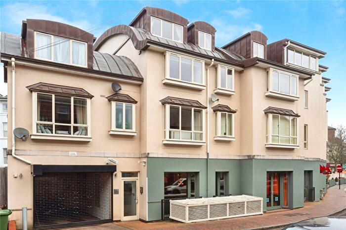 1 Bedroom Flat For Sale In Lime Hill Road, Tunbridge Wells, Kent, TN1