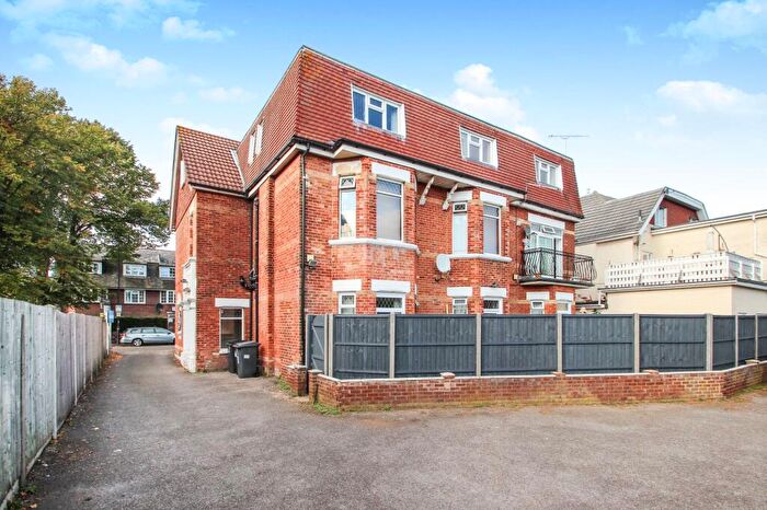 3 Bedroom Property To Rent In Hawkwood Road, Bournemouth, BH5