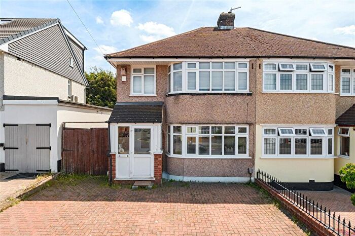 3 Bedroom Semi Detached House For Sale In Heath Road, Crayford, Kent, DA1