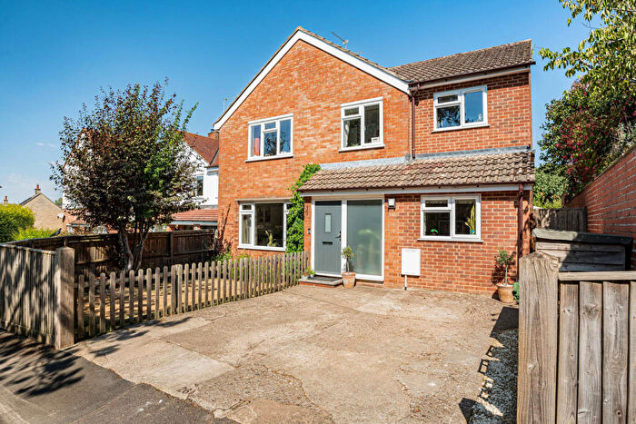 4 Bedroom Detached House For Sale In The Park, Cumnor Village, OX2