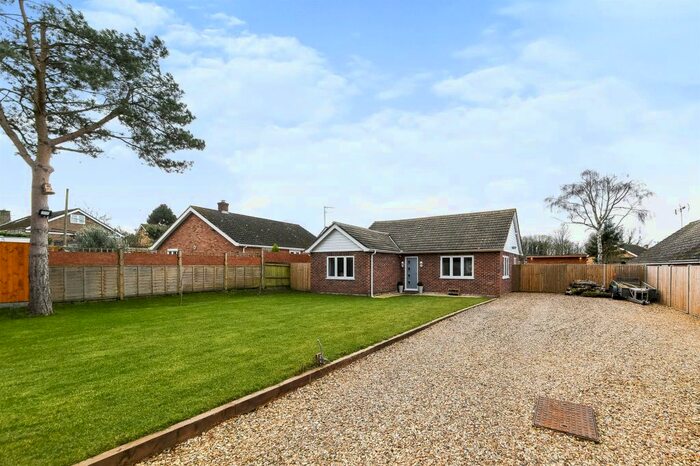 3 Bedroom Detached Bungalow For Sale In Hill Road, Middleton, King's Lynn, PE32