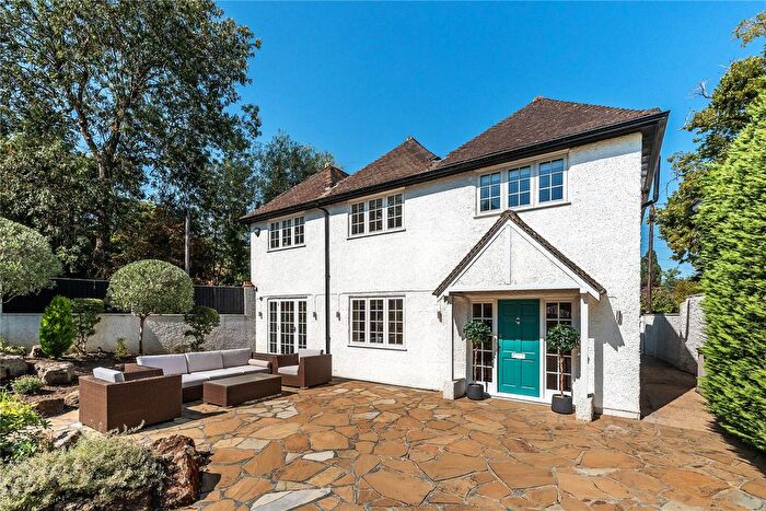 5 Bedroom Detached House For Sale In Ripley, Surrey, GU23