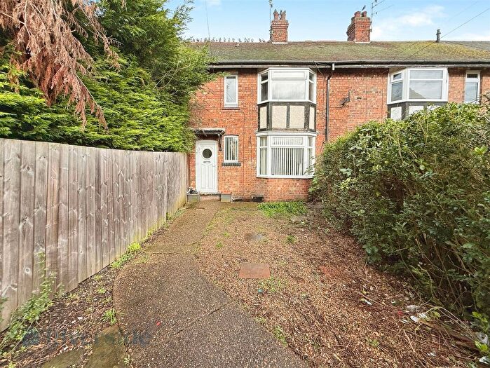 3 Bedroom Terraced House For Sale In East Ella Drive, Hull, HU4