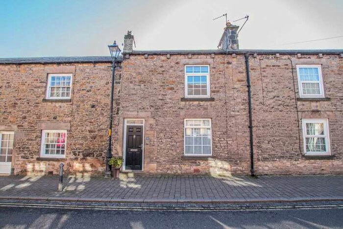 2 Bedroom Terraced House To Rent In Middle Street, Corbridge, NE45