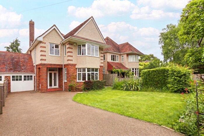 4 Bedroom Link Detached House For Sale In Rylestone Grove, Bristol, BS9